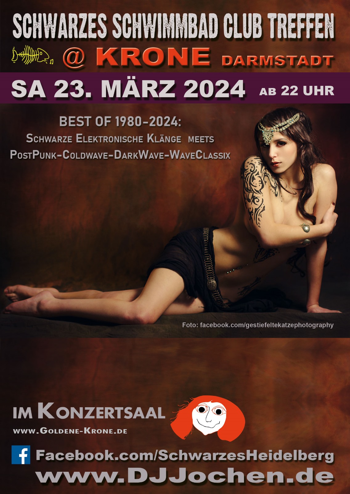 Schwarzes Schwimmbad Club Treffen