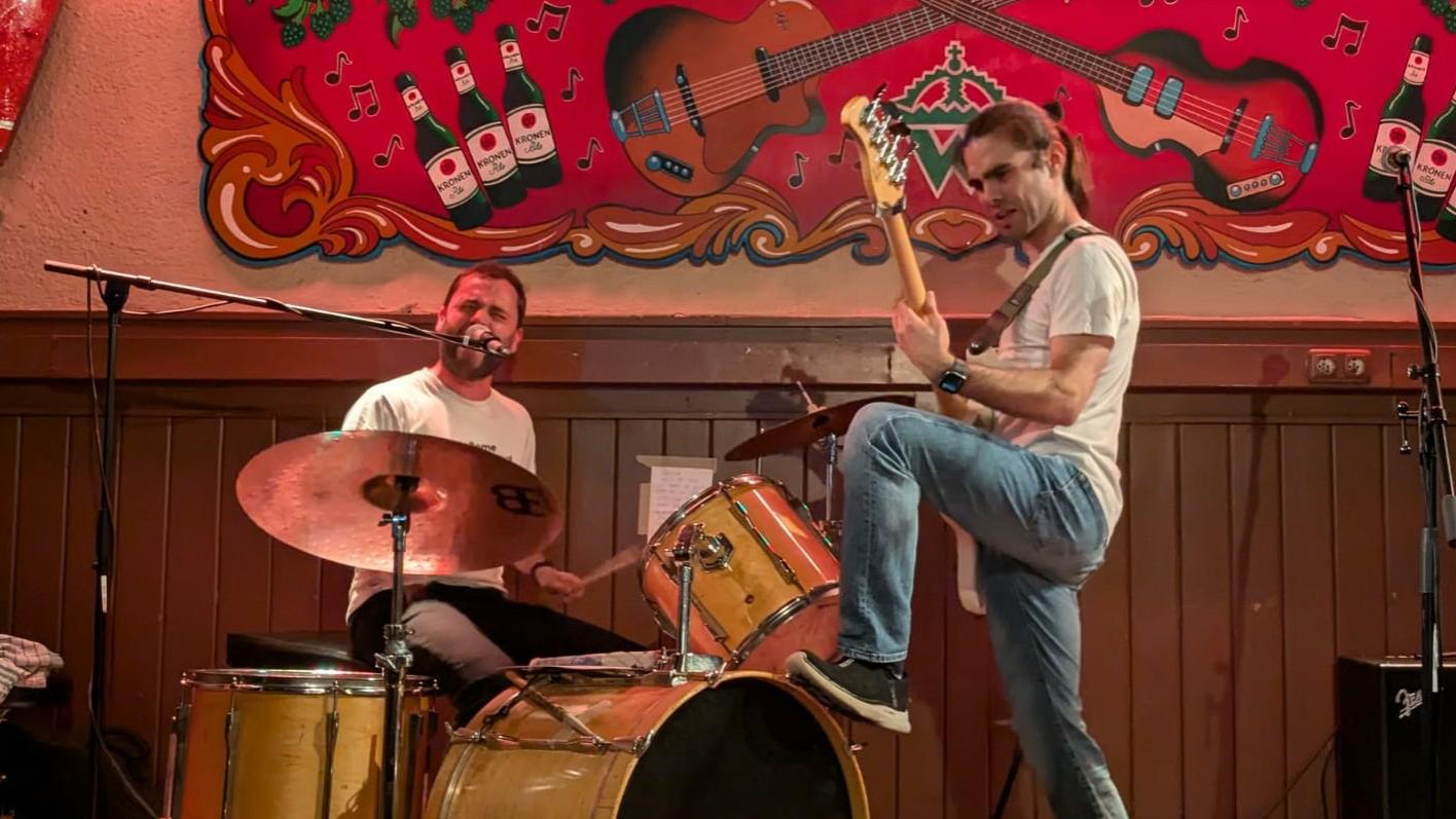 Live 500: Thunder Bass Live 500: Thunder Bass